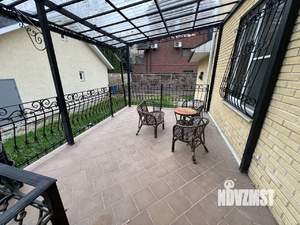 Дом 220м², 2-этажный, на длительный срок, 