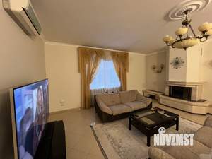 Дом 500м&sup2;, 3-этажный, на длительный срок, 