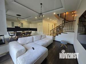 Таунхаус 200м², 2-этажный, на длительный срок, 