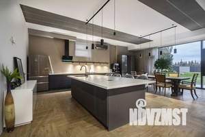 Дом 770м², 2-этажный, на длительный срок, 