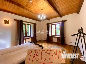 Дом 1200м², 3-этажный, посуточно, 