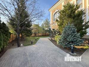 Коттедж 1000м&sup2;, 3-этажный, на длительный срок, 