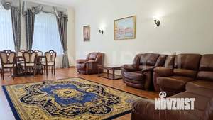 Таунхаус 268м², 3-этажный, на длительный срок, 