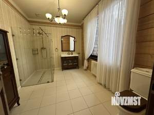 Таунхаус 300м², 3-этажный, на длительный срок, 