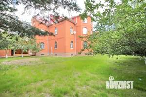 Коттедж 600м², 3-этажный, на длительный срок, 