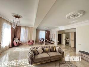 Дом 350м², 3-этажный, на длительный срок, 