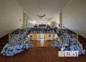 Дом 1054м&sup2;, 3-этажный, посуточно, 