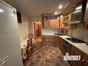 Коттедж 350м², 2-этажный, на длительный срок, 
