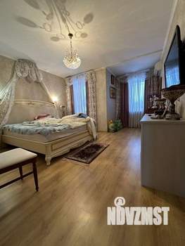 Таунхаус 330м², 3-этажный, на длительный срок, 