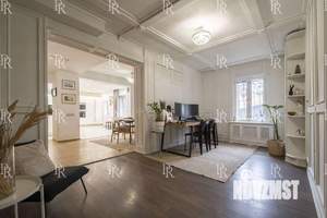 Дом 700м², 3-этажный, на длительный срок, 