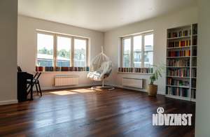 Коттедж 214м², 2-этажный, на длительный срок, 