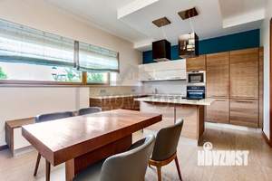 Дом 1000м², 2-этажный, посуточно, 