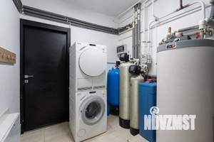 Коттедж 320м², 3-этажный, на длительный срок, 