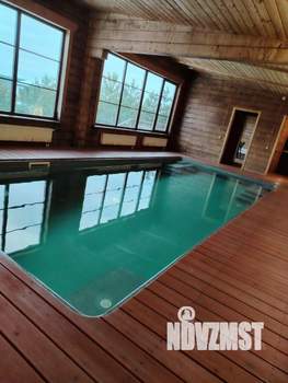 Дом 1000м&sup2;, 2-этажный, посуточно, 