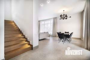 Дом 340м², 2-этажный, на длительный срок, 