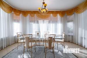 Коттедж 500м², 3-этажный, на длительный срок, 