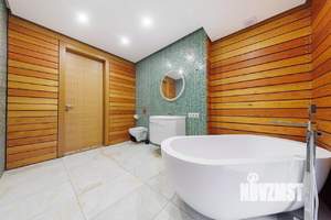 Дом 750м&sup2;, 3-этажный, посуточно, 