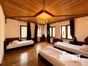 Дом 1200м², 3-этажный, посуточно, 