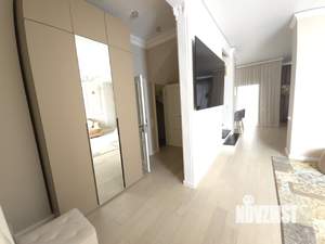 Таунхаус 270м², 3-этажный, на длительный срок, 
