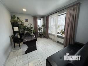 Коттедж 200м², 2-этажный, на длительный срок, 