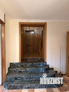 Дом 260м&sup2;, 2-этажный, на длительный срок, 