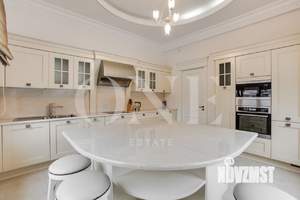 Дом 660м², 3-этажный, на длительный срок, 