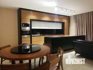 Коттедж 600м², 3-этажный, на длительный срок, 