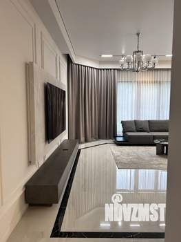 Коттедж 1300м², 3-этажный, на длительный срок, 