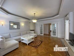 Коттедж 500м², 2-этажный, на длительный срок, 