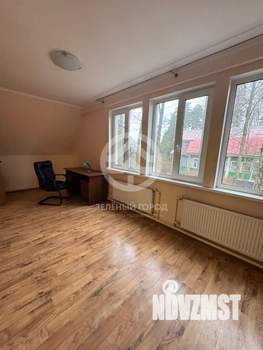 Дом 120м², 2-этажный, на длительный срок, 