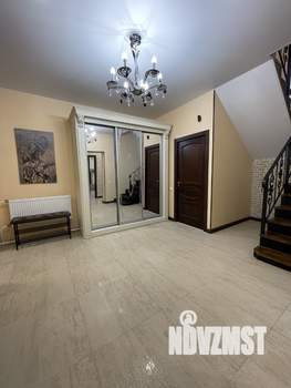 Дом 250м², 2-этажный, на длительный срок, 