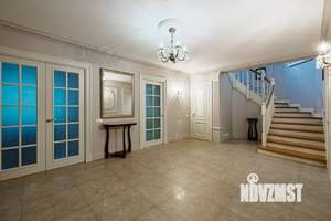 Коттедж 380м², 2-этажный, на длительный срок, 