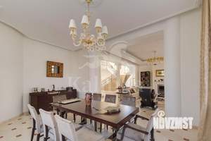 Дом 632м&sup2;, 3-этажный, на длительный срок, 