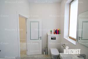 Коттедж 220м², 2-этажный, на длительный срок, 