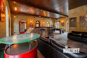 Дом 1200м², 3-этажный, посуточно, 