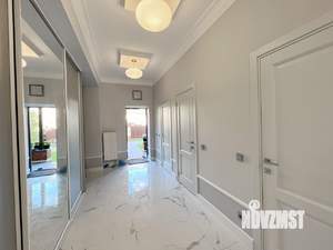 Коттедж 320м², 2-этажный, на длительный срок, 