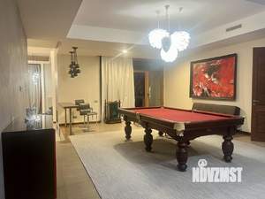 Дом 1000м&sup2;, 2-этажный, посуточно, 