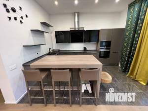 Таунхаус 310м&sup2;, 2-этажный, на длительный срок, 