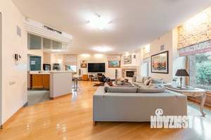 Коттедж 500м², 3-этажный, на длительный срок, 