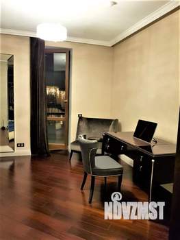 Таунхаус 390м², 3-этажный, на длительный срок, 