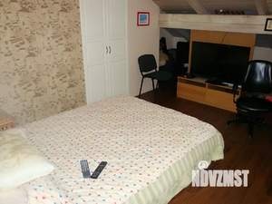 Коттедж 250м², 2-этажный, на длительный срок, 