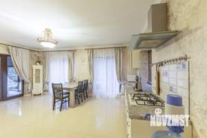 Коттедж 400м², 2-этажный, на длительный срок, 