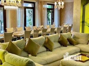 Дом 1500м², 4-этажный, посуточно, 