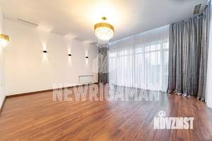 Коттедж 1100м², 2-этажный, на длительный срок, 