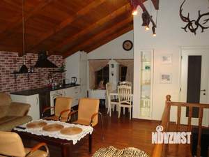 Коттедж 250м², 2-этажный, на длительный срок, 