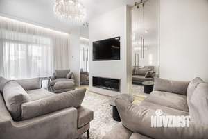 Таунхаус 210м², 2-этажный, на длительный срок, 