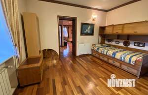 Дом 700м², 4-этажный, посуточно, 