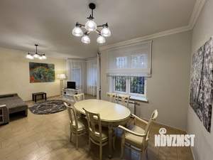 Дом 220м², 2-этажный, на длительный срок, 