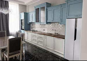 Дом 220м², 2-этажный, на длительный срок, 