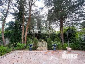 Таунхаус 364м&sup2;, 2-этажный, на длительный срок, 